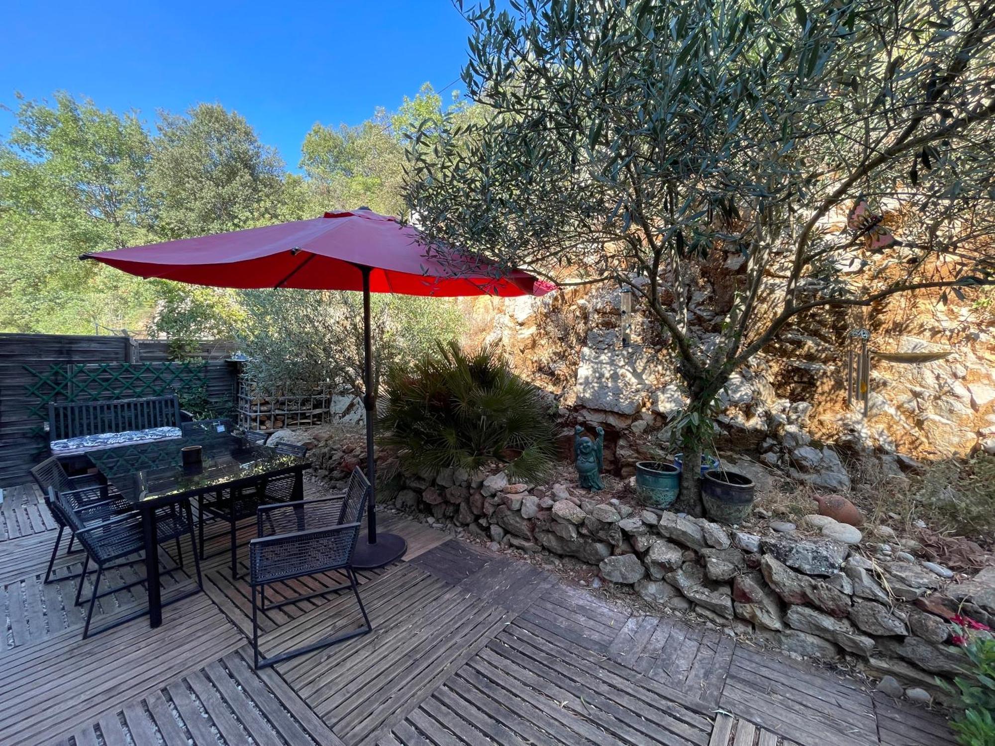 Chez Ventura Bed and Breakfast Barjols Exteriör bild